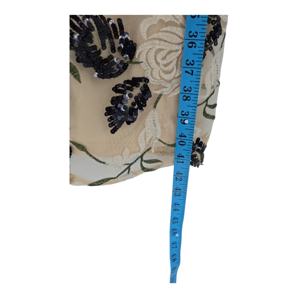 Lulus NWOT Showstopper Cream Embroidered Sequined Bodycon Midi Dress Size XS - Picture 10 of 11